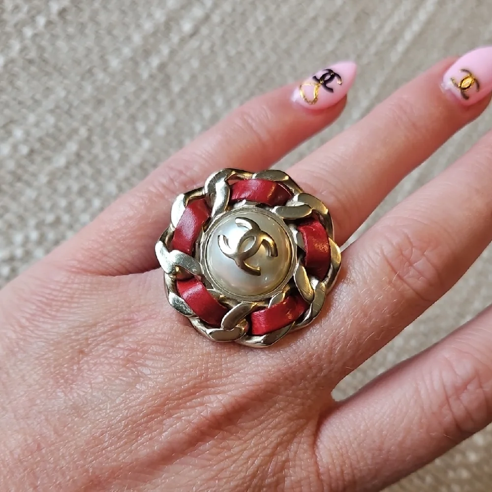 CHANEL Ring Gold Chain Pearl Red Leather CC Logo [Size 5.5] - Picture 2 of 8